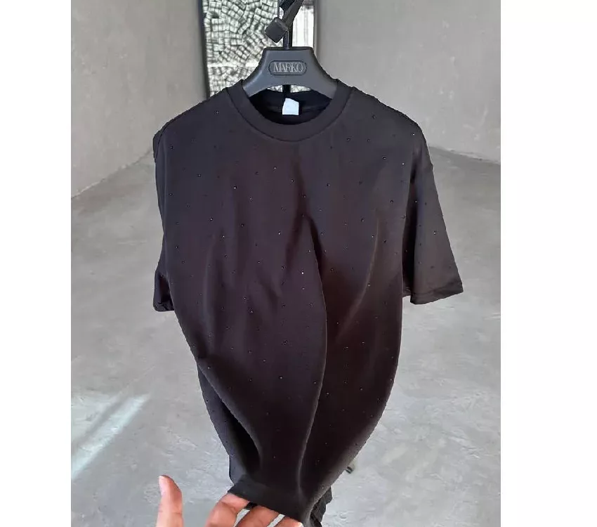 تیشرت مشکی نگین دار کچ