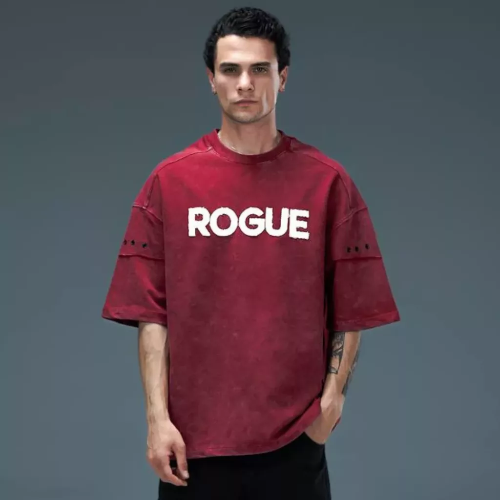 تیشرت مدل rogue برند essence of life رنگ قرمز
