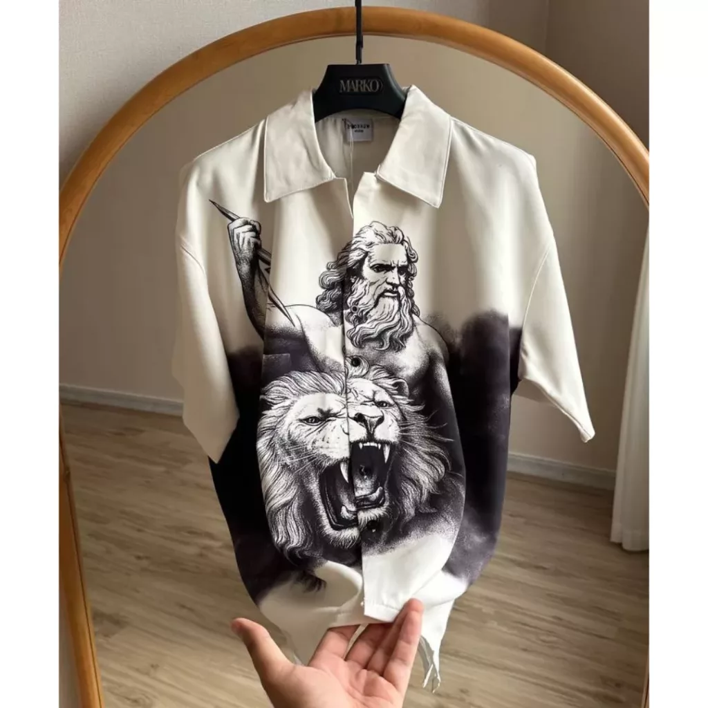 پیراهن طرح lion برند تومارو