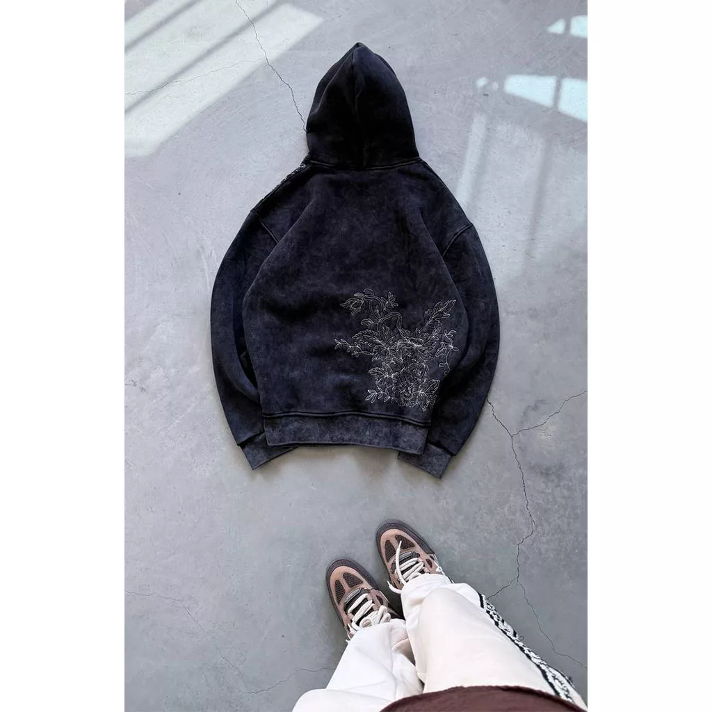 هودی مدل برگ گلدوزی برند پولیزی رنگ ذغالی