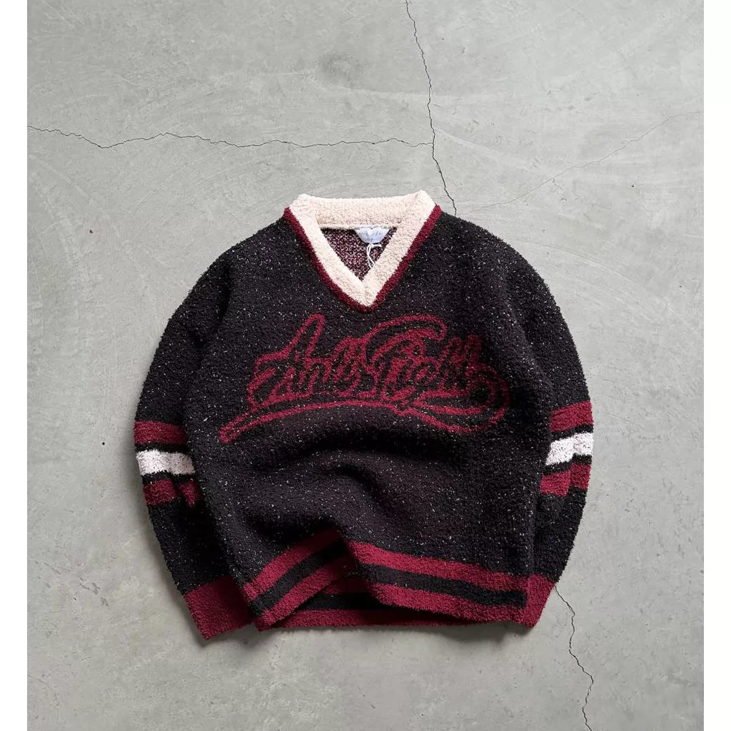 بافت یقه V نوشته 26 برند GSTO رنگ مشکی