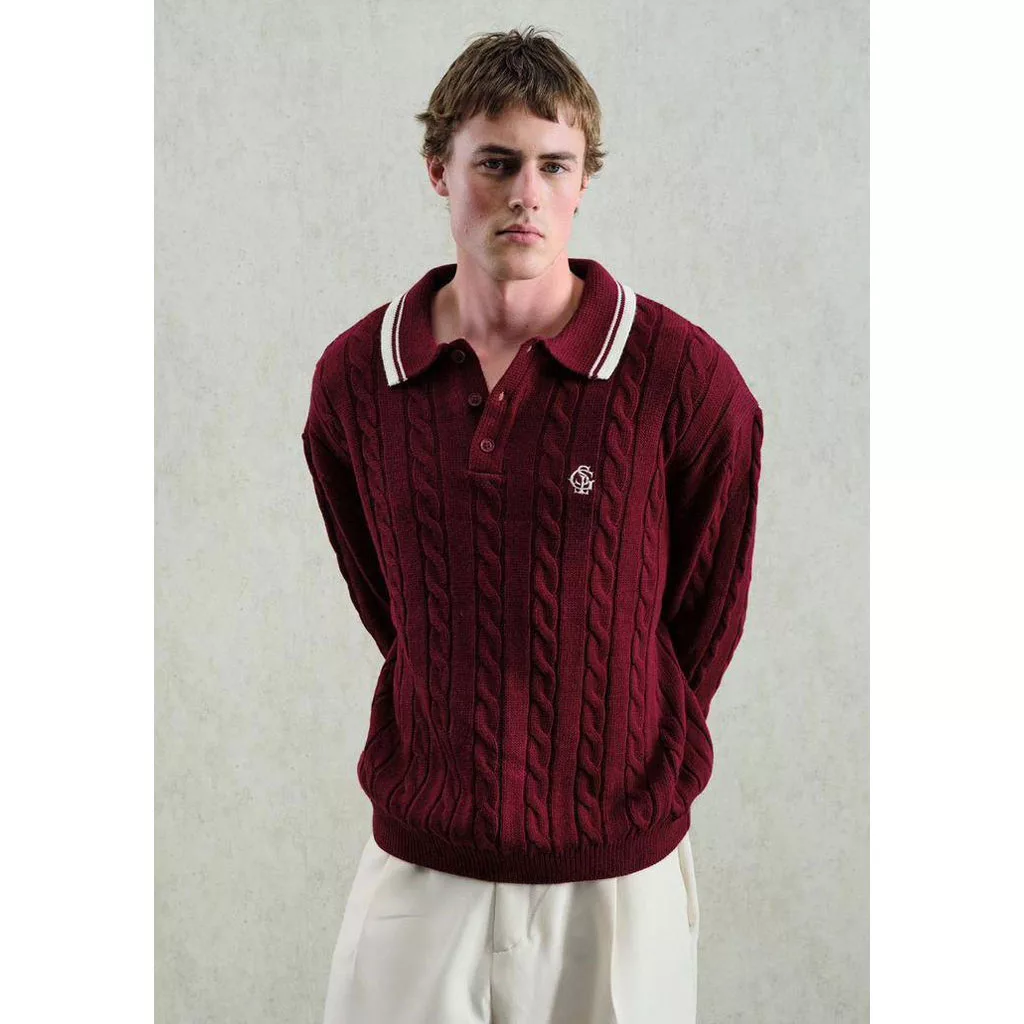 بافت یقه دار gsto برند gsto رنگ زرشکی