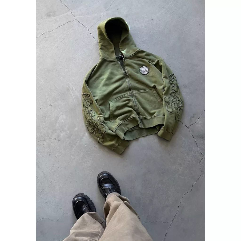 سویشرت آستین گلدوزی برند the dead رنگ سبز