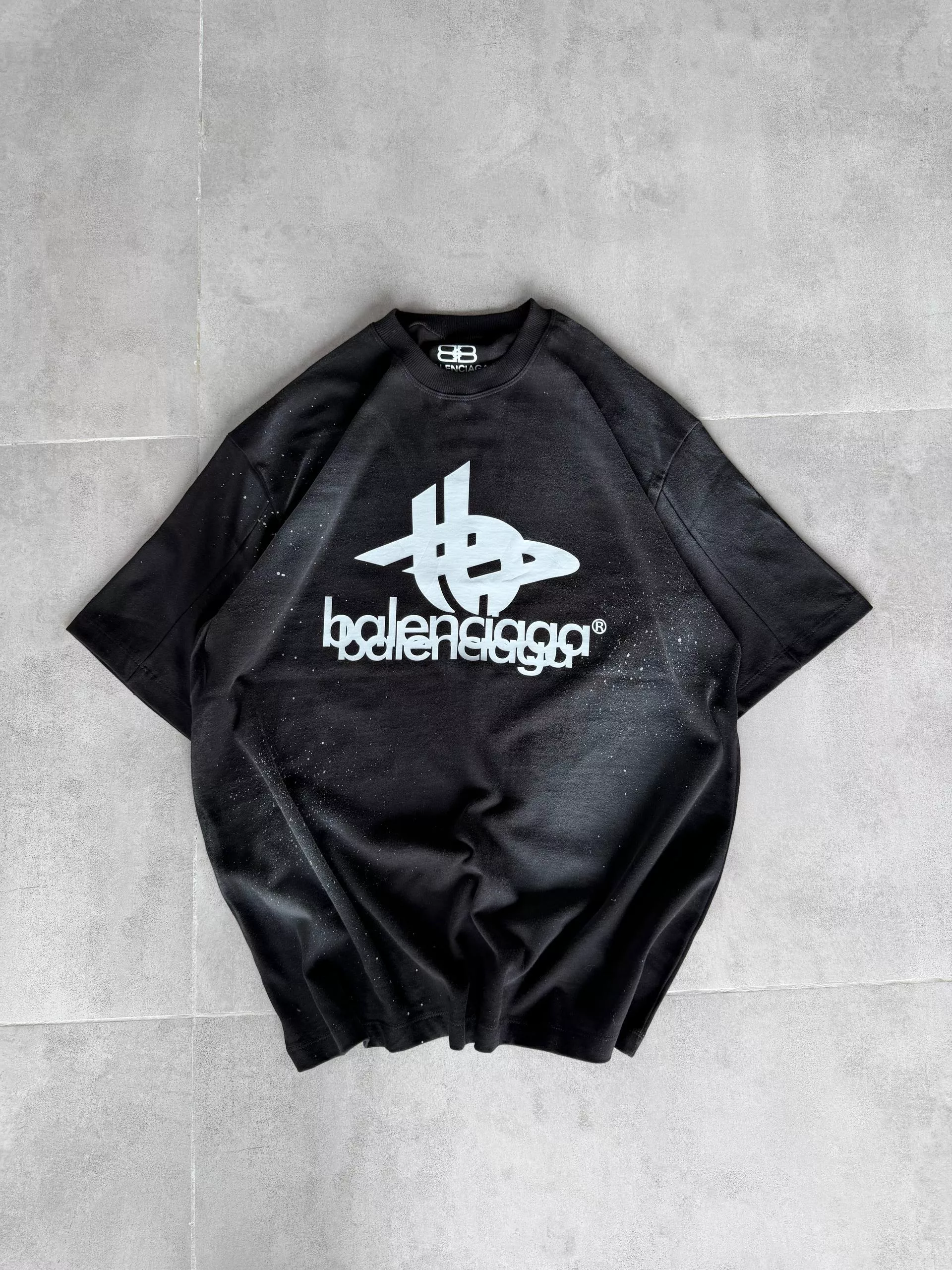 تیشرت balenciaga 2