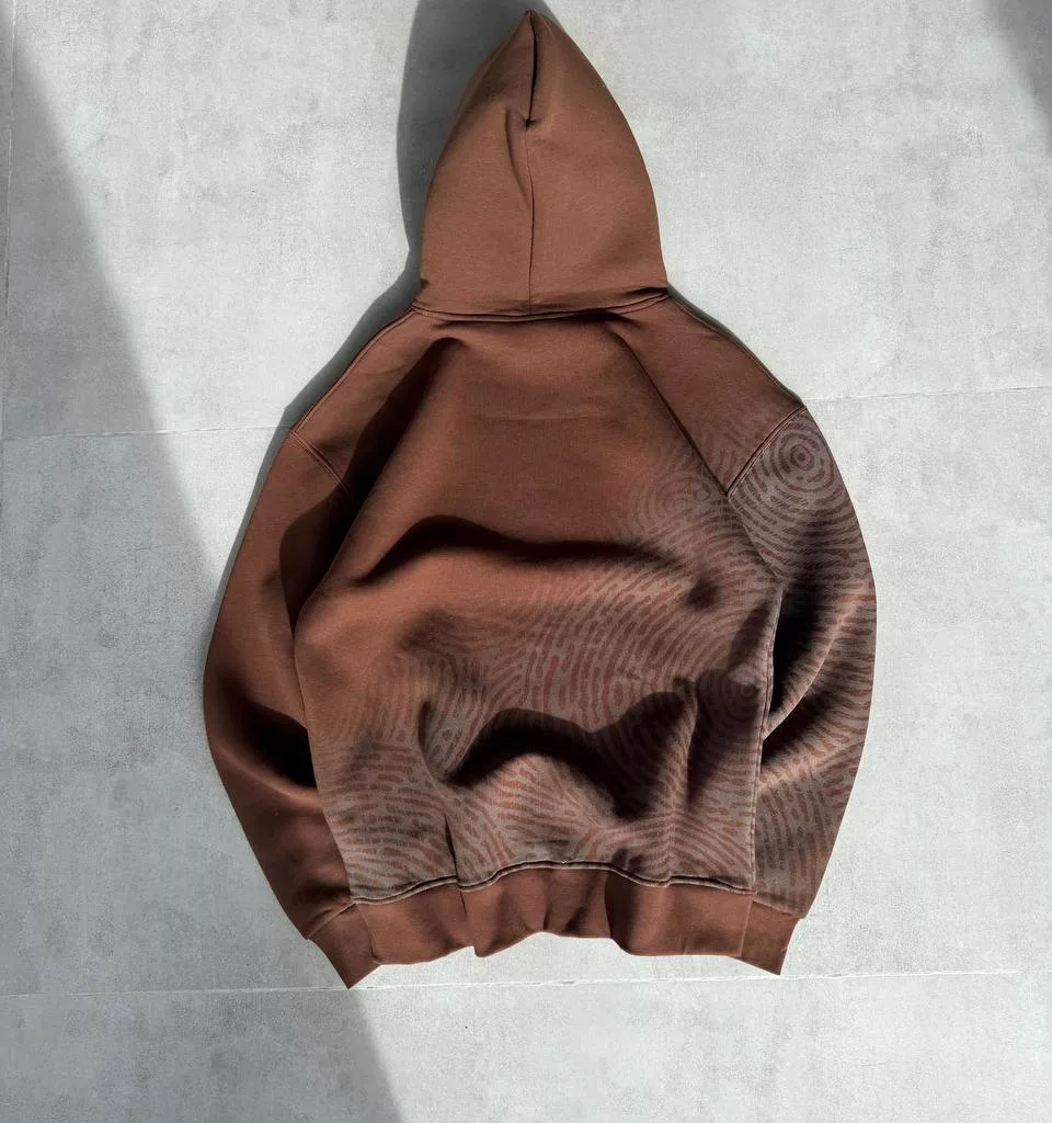 هودی مدل win again اثر انگشت برند پولیزی رنگ قهوه ای