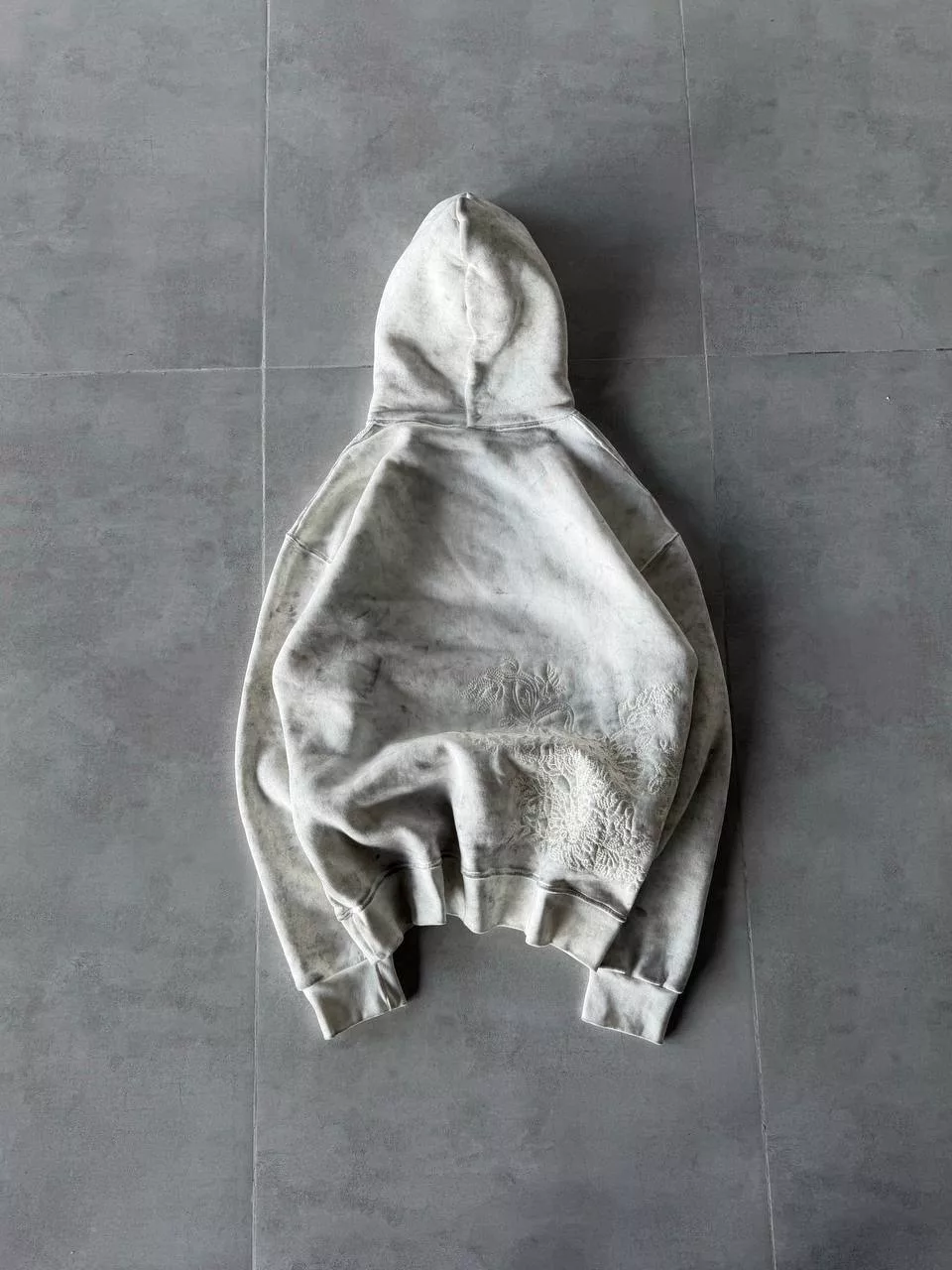 هودی مدل سرشانه گلدوزی برند پولیزی رنگ سفید