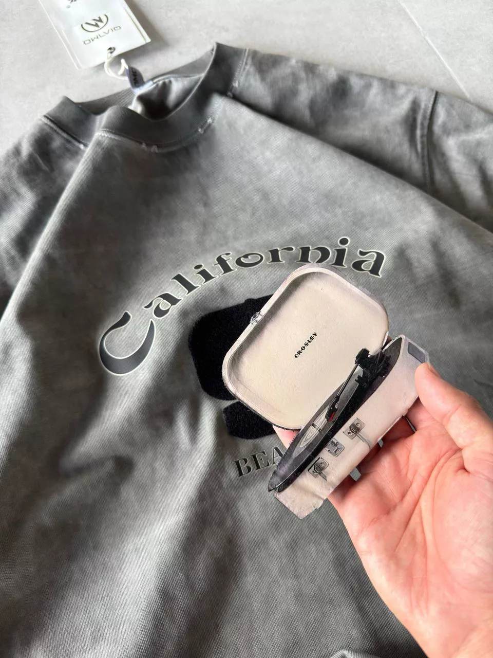 تیشرت نوشته california رنگ طوسی