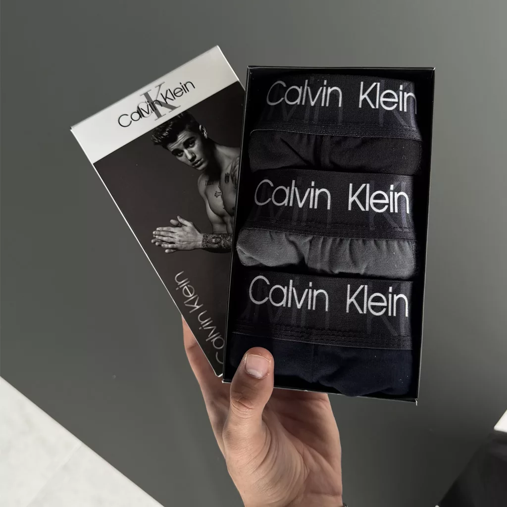 شورت پادار برند Calvin Klein سه رنگ