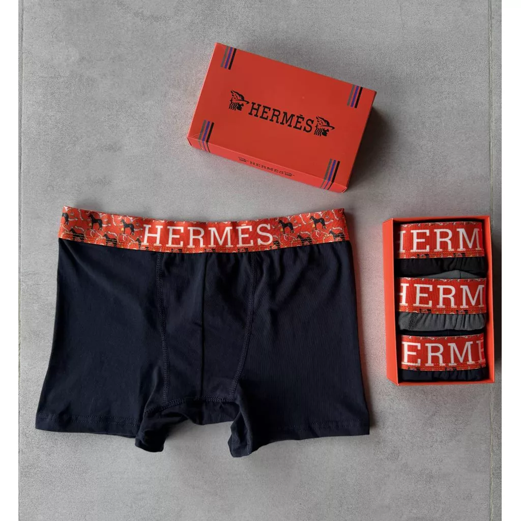 شورت پادار برند Hermes در سه رنگ