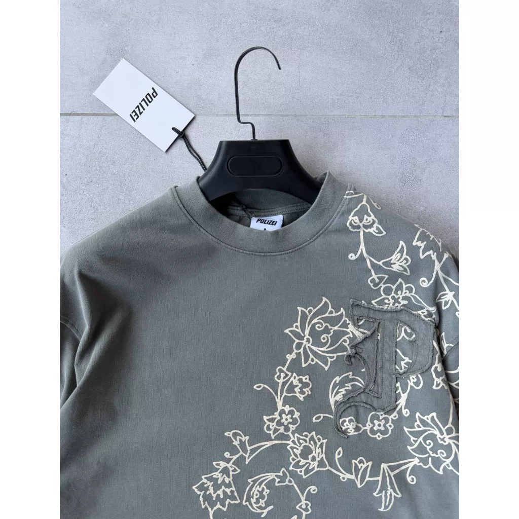 تیشرت مدل flower P برند پولیزی رنگ سبز لجنی