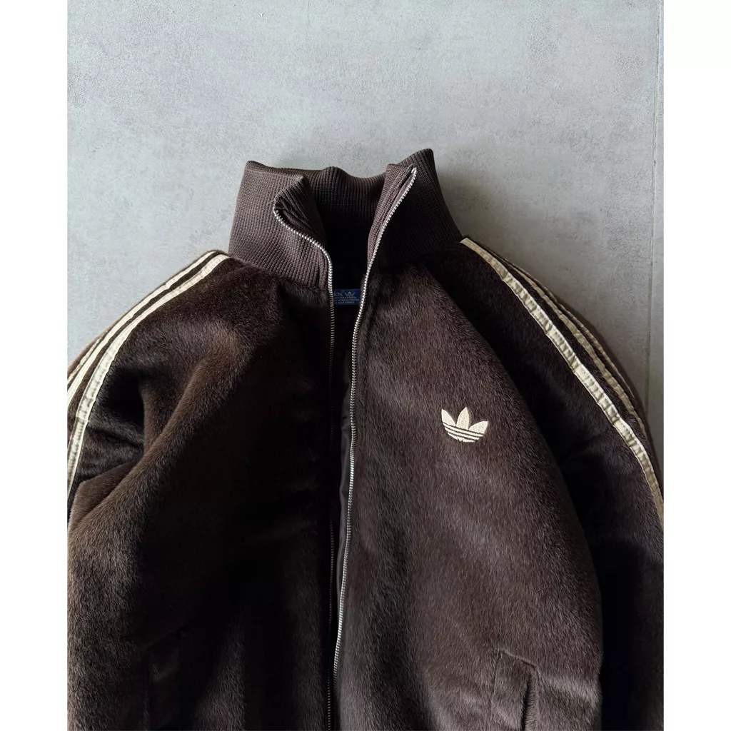 جکت خز دار برند Adidas رنگ قهوه ای