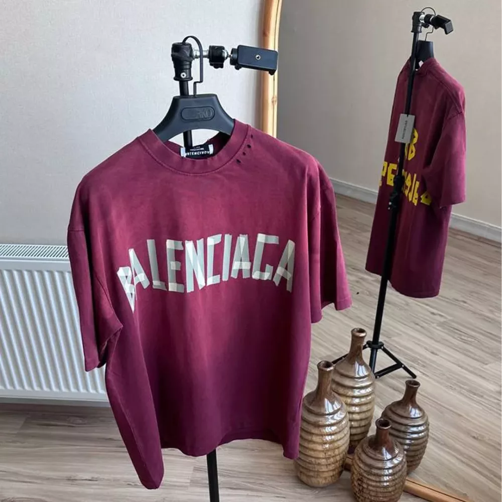 تیشرت زرشکی  بالنسیاگا مسترکوالیتی مدل BALENCIAGA